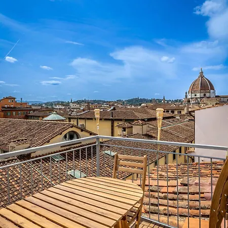Yd Stunning Terrace On The Accademia