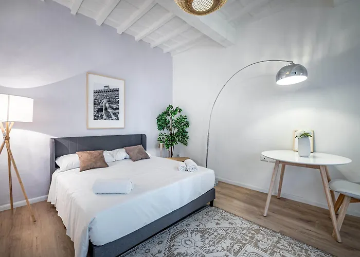 Yd Stunning Terrace On The Accademia