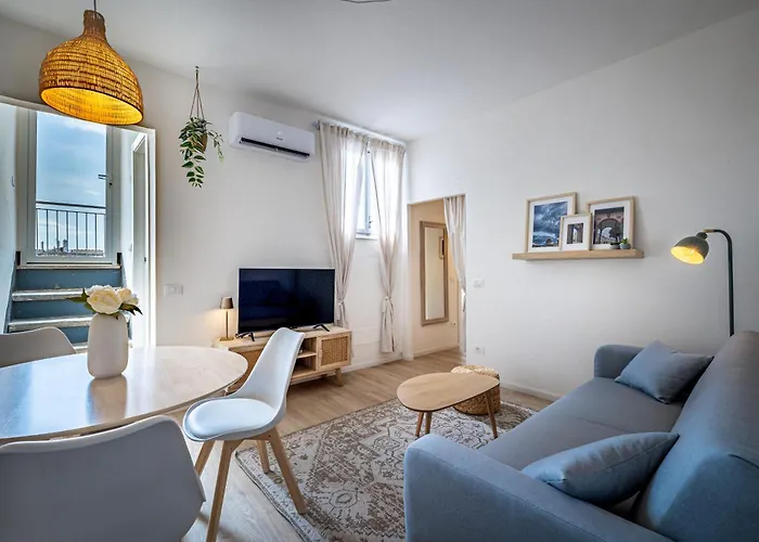 Yd Stunning Terrace On The Accademia